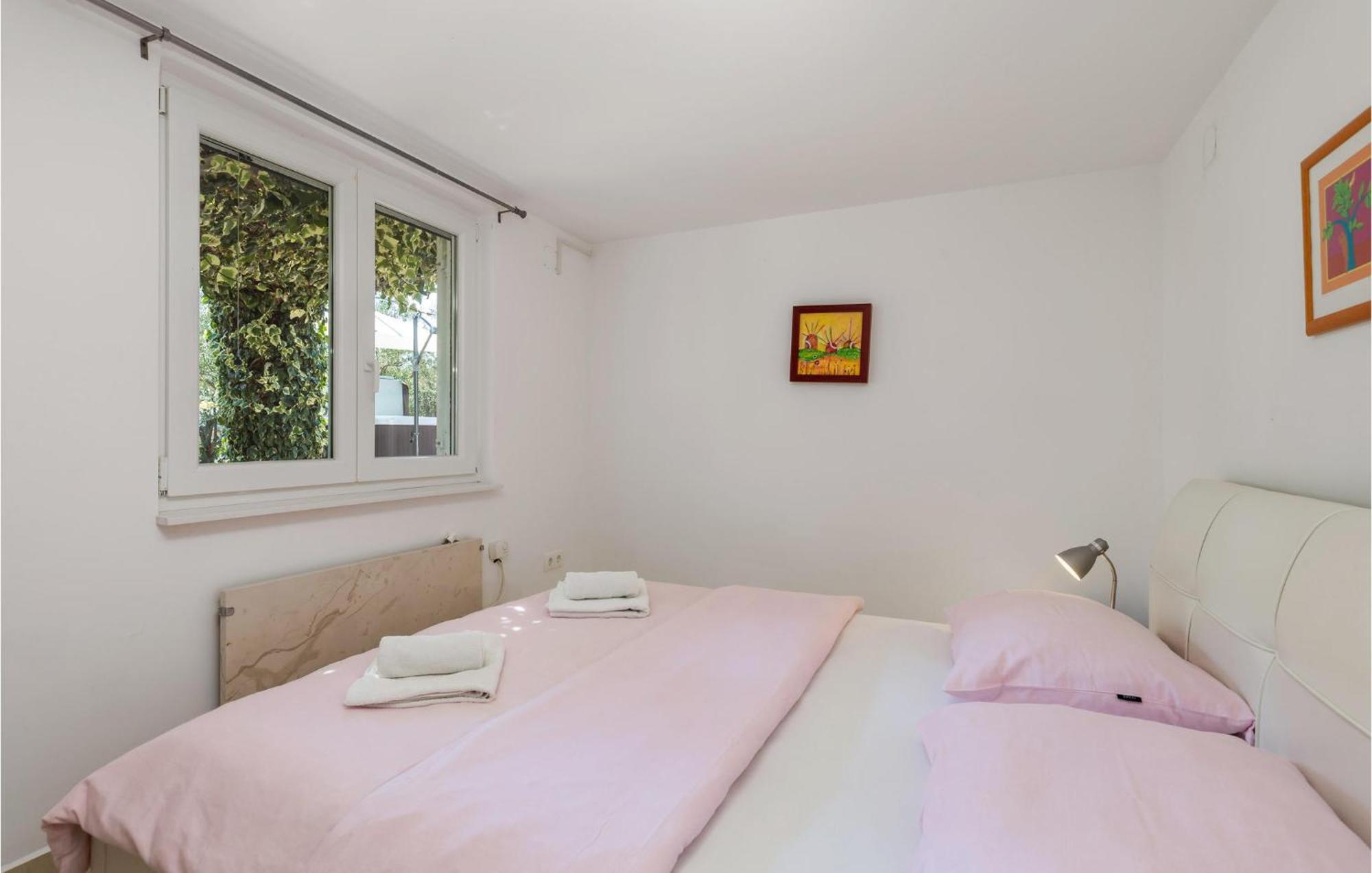 Nice Home In Krk With Kitchen 克尔克 外观 照片