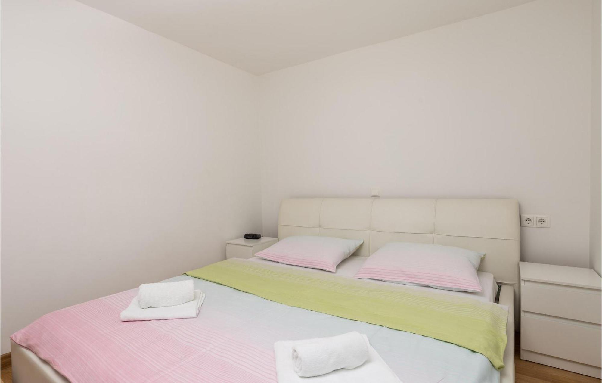 Nice Home In Krk With Kitchen 克尔克 外观 照片