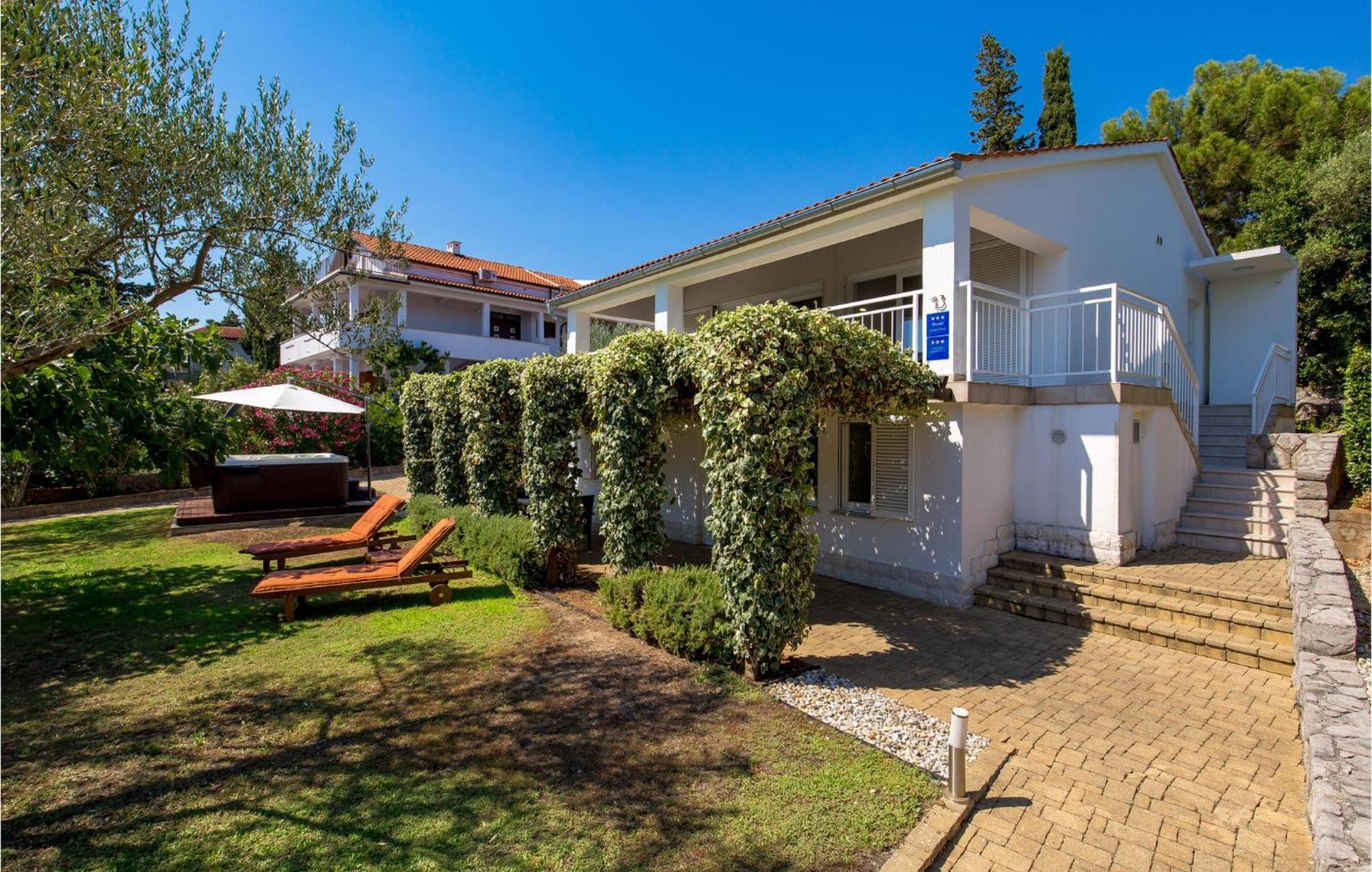 Nice Home In Krk With Kitchen 克尔克 外观 照片