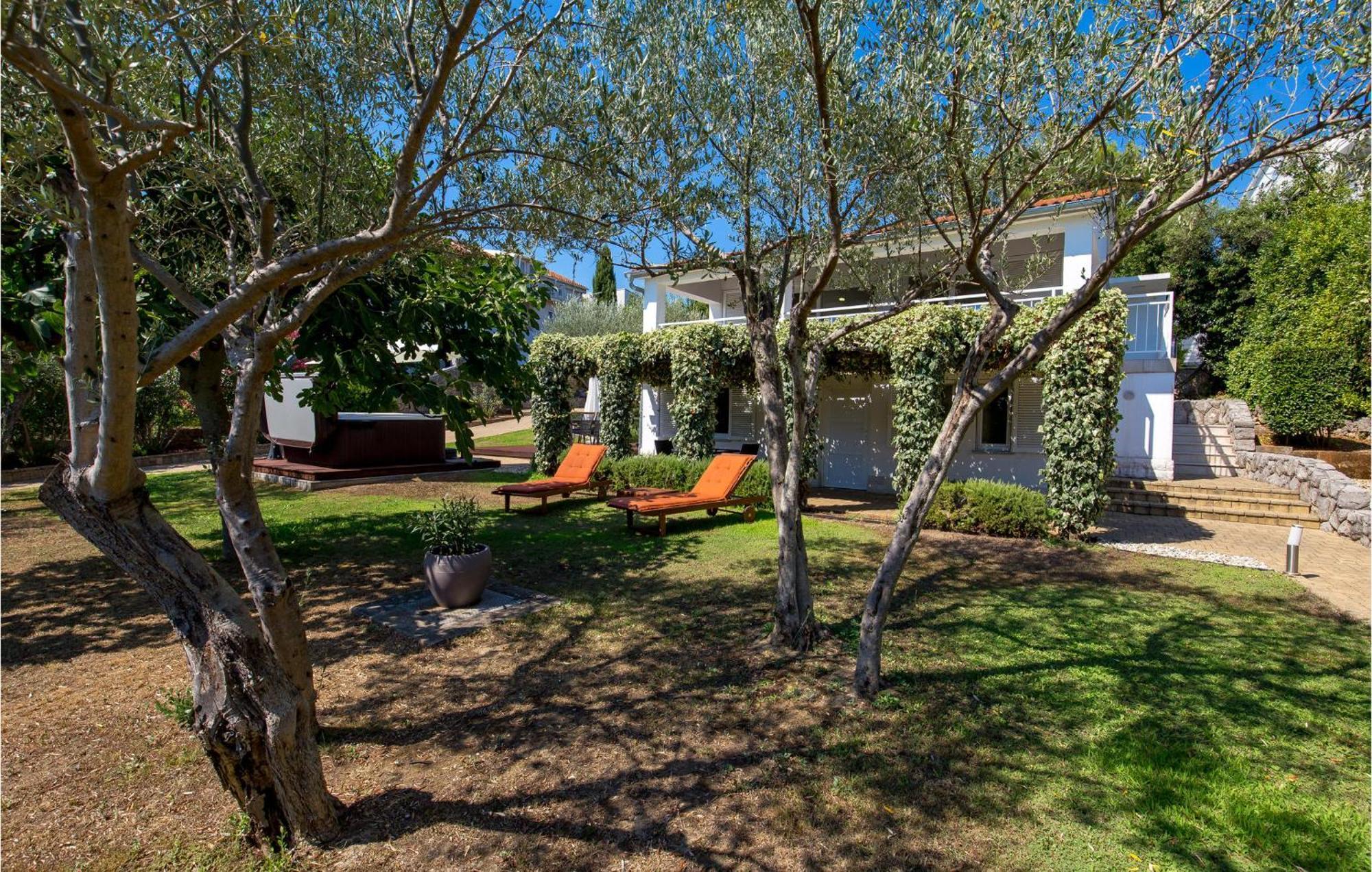 Nice Home In Krk With Kitchen 克尔克 外观 照片