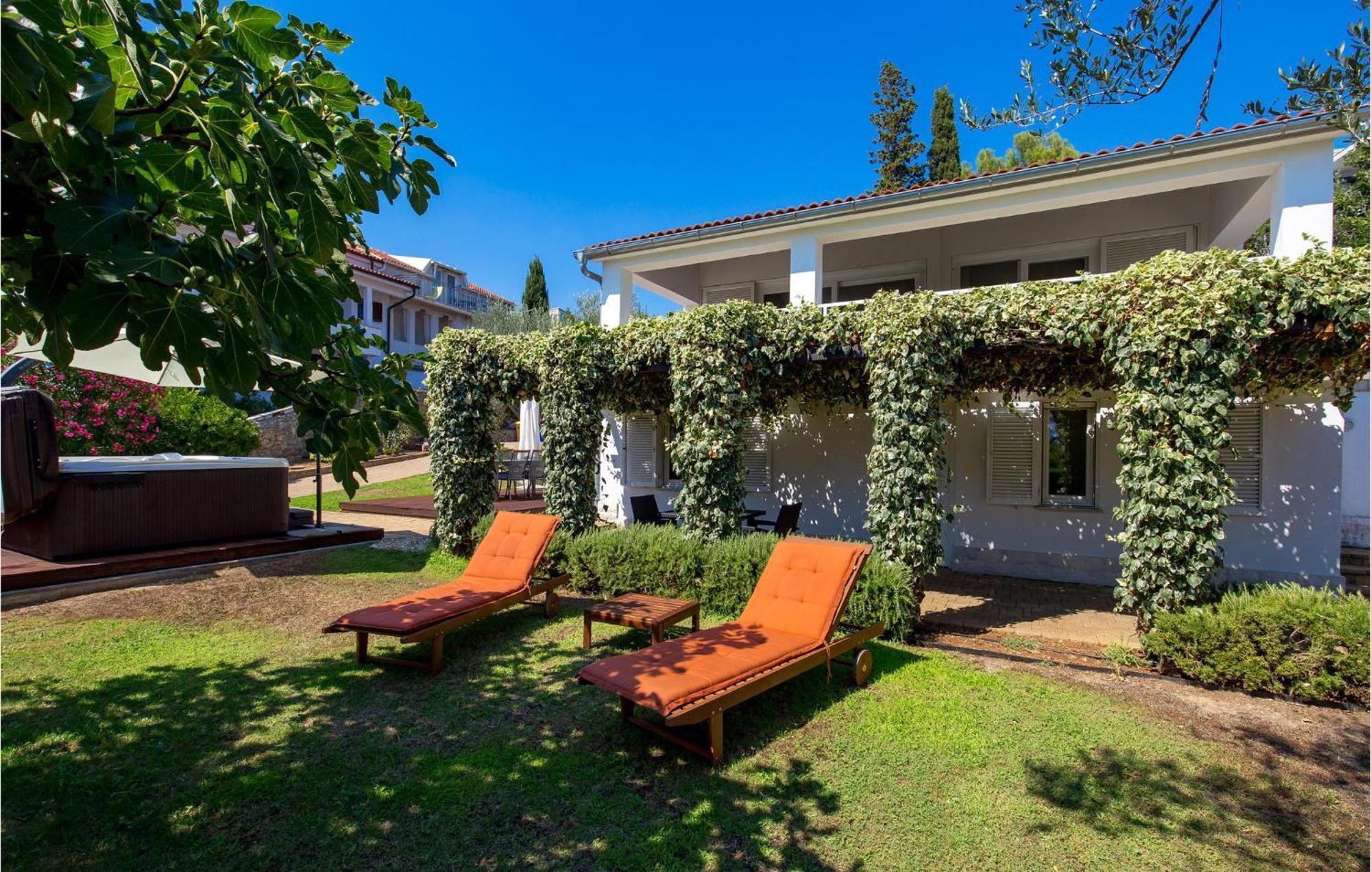 Nice Home In Krk With Kitchen 克尔克 外观 照片